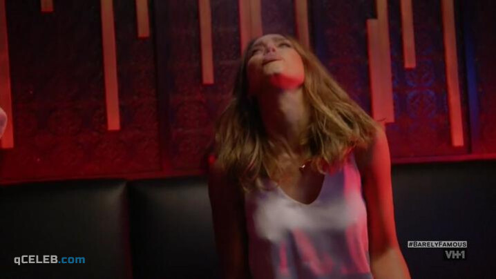 2. Sara Foster sexy, Erin Foster sexy, Jessica Alba sexy – Barely Famous s02e01 (2016)