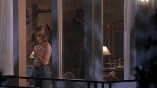 Amy Hargreaves nude – Brainscan (1994)