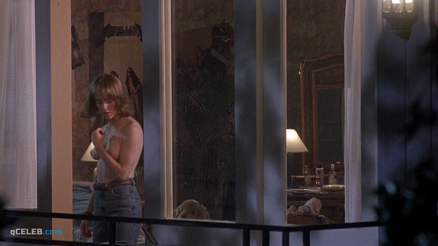 3. Amy Hargreaves nude – Brainscan (1994)