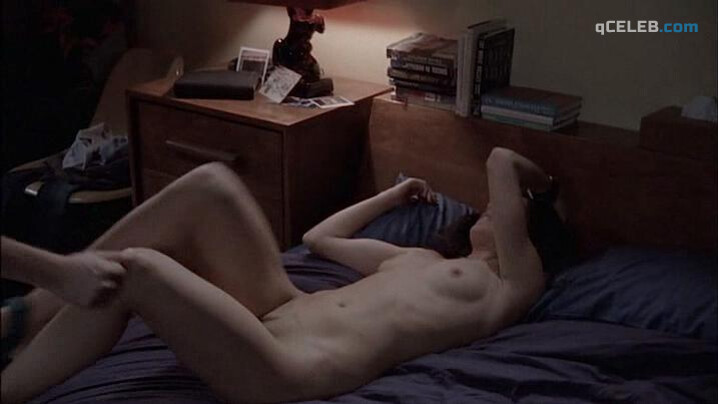 2. Michelle Borth nude – Tell Me You Love Me s01e01-05 (2007)