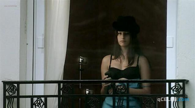 2. Marie Gillain nude – Barnie's Minor Annoyances (2001)