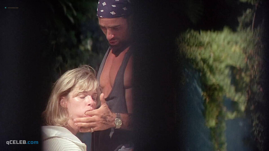 3. Linda Hoffman nude, Christa Sauls nude – The Dentist (1996)