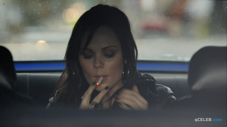 1. Laura Vandervoort sexy – Damage (2009)