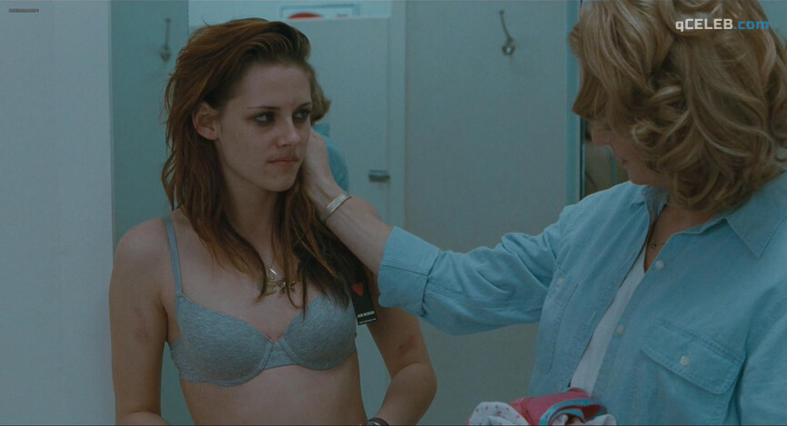 3. Kristen Stewart sexy – Welcome to the Rileys (2010)
