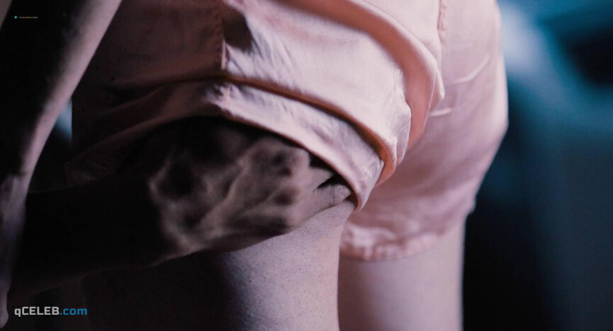 2. Julianne Nicholson nude – Sophie and the Rising Sun (2016)