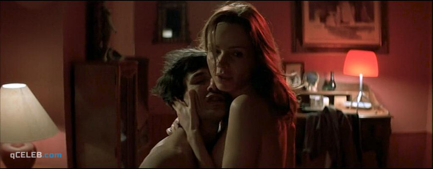 3. Francesca Neri nude, Andie MacDowell nude – Ginostra (2002)