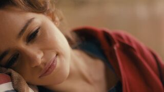 Emilia Clarke sexy – Spike Island (2012)