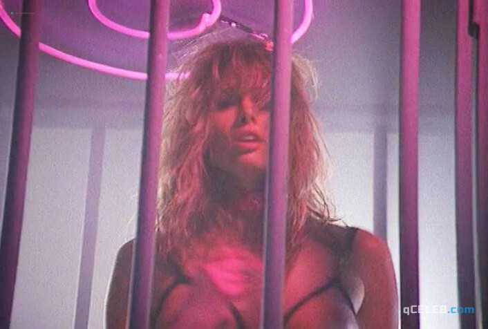 3. Dani Minnick nude, Laura Albert nude – Tales from the Crypt s01e01 (1989)