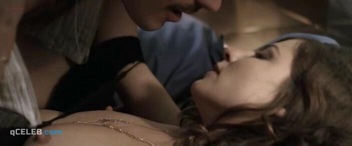 1. Anna Mouglalis nude, Jasmine Trinca sexy – Romanzo Criminale (2005)