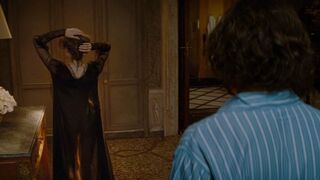 Angelina Jolie sexy – The Tourist (2010)