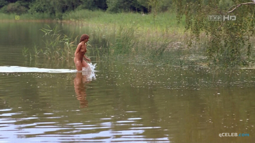 2. Izabella Scorupco nude – With Fire and Sword (1999)