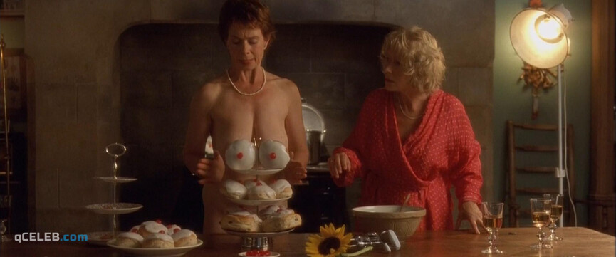 2. Helen Mirren nude, Celia Imrie nude, Julie Walters nude, Penelope Wilton nude – Calendar Girls (2003)