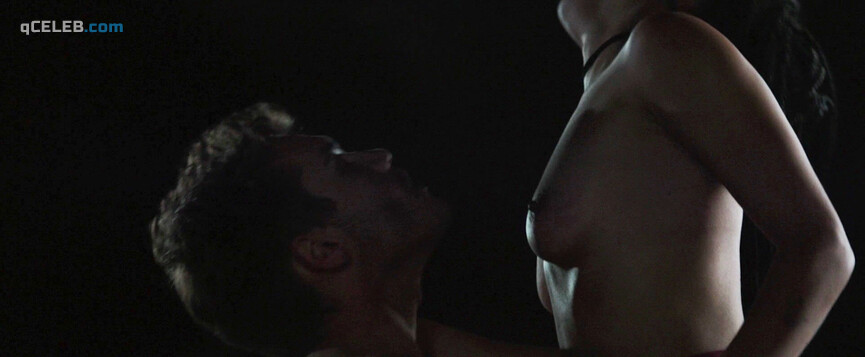 5. Zoe Kravitz nude – Vincent N Roxxy (2016)