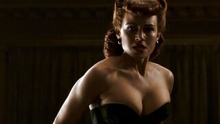 Carla Gugino sexy – Watchmen (2009)