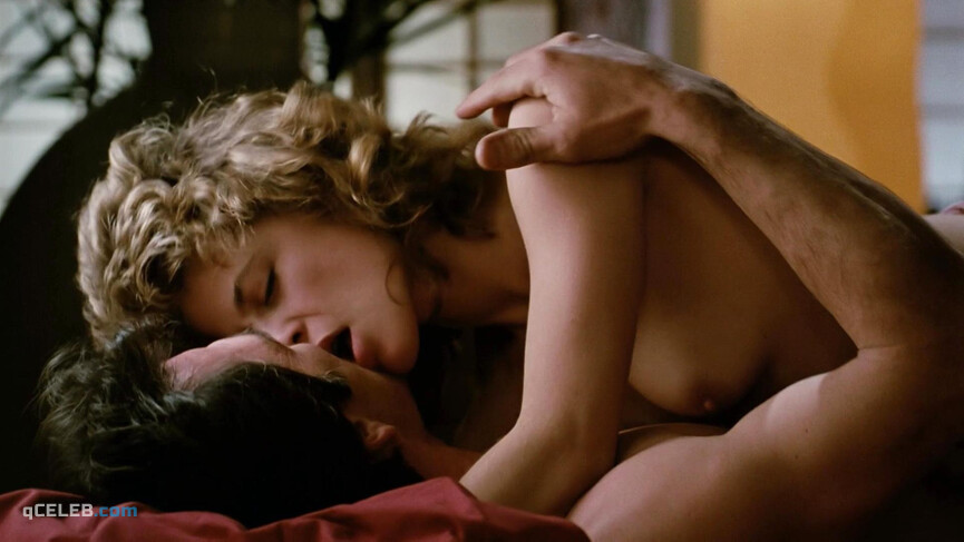3. Linda Hamilton nude – Black Moon Rising (1986)