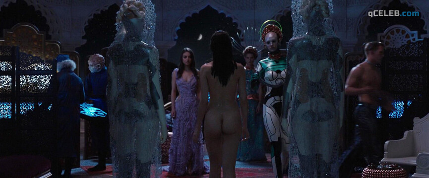 3. Tuppence Middleton nude, Vanessa Kirby sexy – Jupiter Ascending (2015)