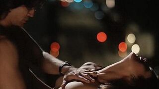 Rachel Hunter nude, Marlee Matlin nude – Two Shades of Blue (1999)