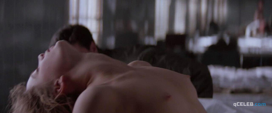 2. Gabrielle Anwar nude – Body Snatchers (1993)