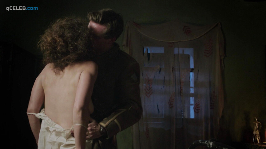 1. Kata Peto nude – Birdsong (2012)
