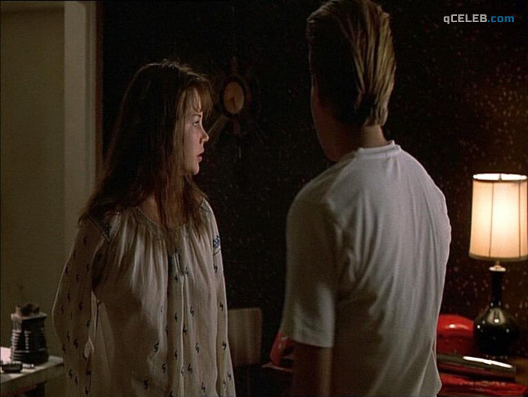 1. Michelle Williams nude, Chloe Sevigny nude – If These Walls Could Talk 2 (2000)