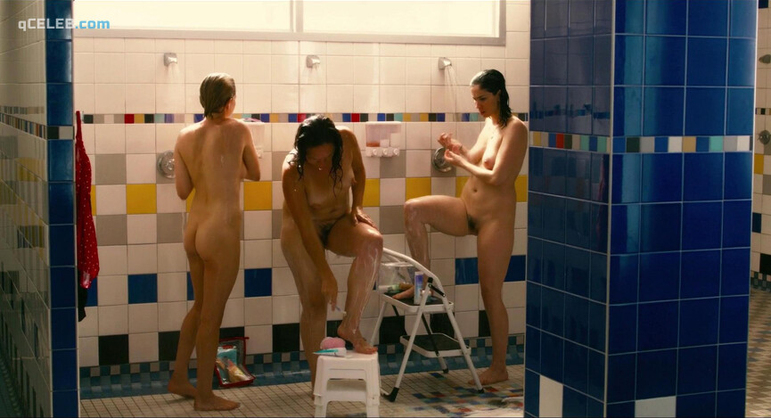 3. Michelle Williams nude, Sarah Silverman nude – Take This Waltz (2011)