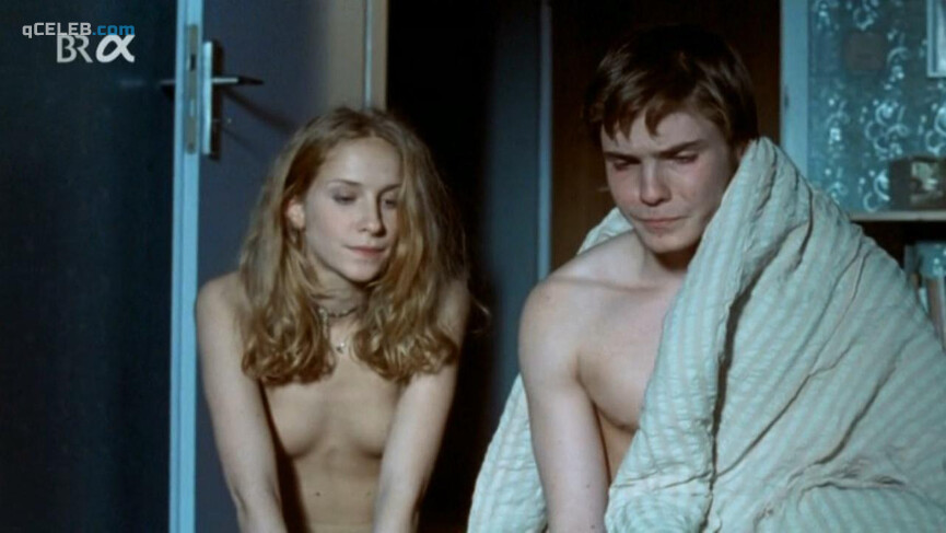 3. Chiara Schoras nude – Honolulu (2001)