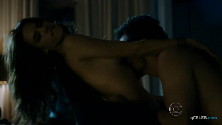 1. Alessandra Ambrosio nude – Hidden Truths s01e01 (2015)