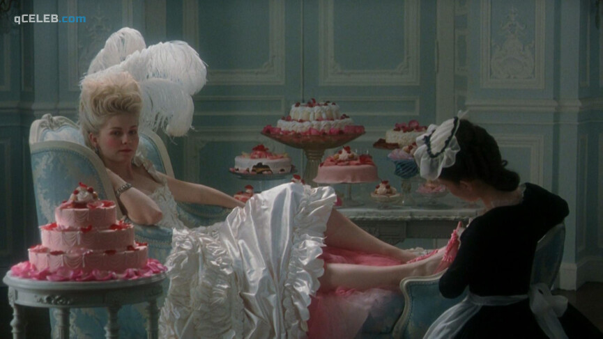 2. Kirsten Dunst nude – Marie Antoinette (2006)