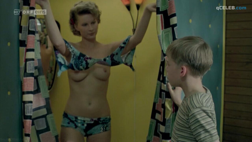 3. Anouk Wagener nude, Gintare Parulyte nude – Little Secrets (2006)