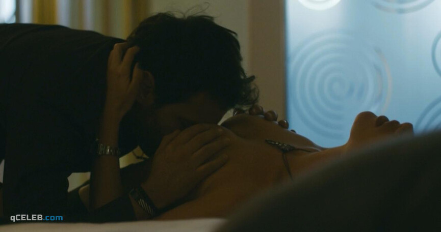 2. Nataly Umana nude, Giovanna Aguilar nude – Decadencia (2015)