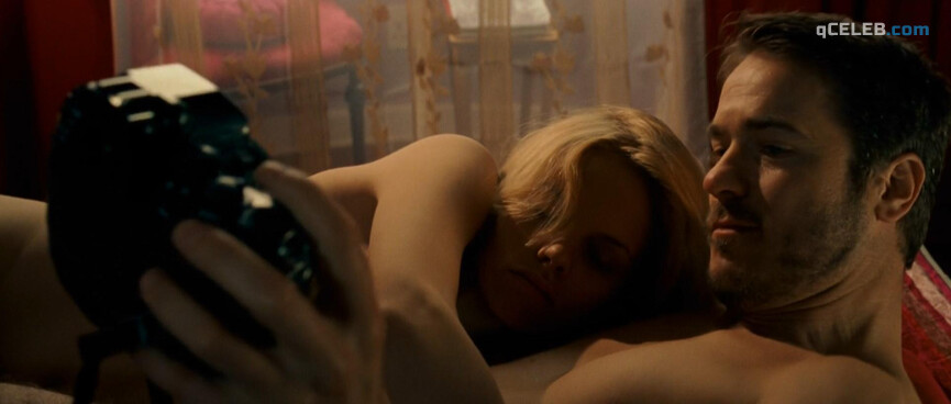 3. Nina Milner nude – The Bang Bang Club (2010)