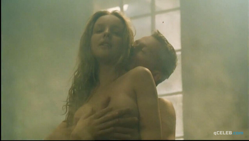 3. Agnieszka Wlodarczyk nude – Sara (1997)