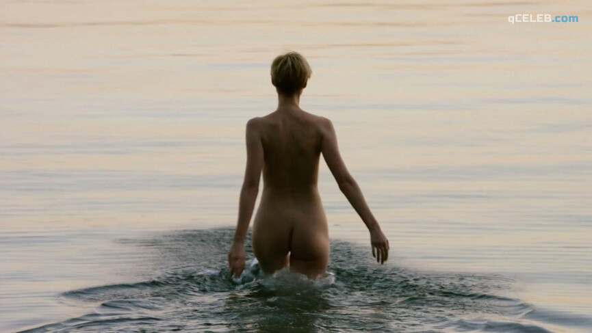1. Elizabeth Debicki nude – The Night Manager s01e03 (2016)