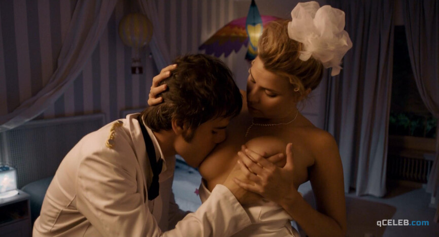 1. Maria Lapiedra nude – Torrente 4: Lethal crisis (2011)