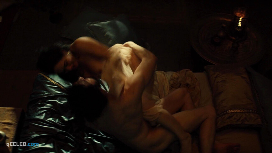 2. Jeanine Mason nude – Of Kings and Prophets s01e01 (2016)