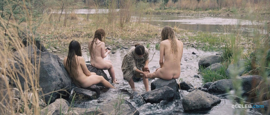 3. Sonja Richter nude, Miranda Otto nude – The Homesman (2014)