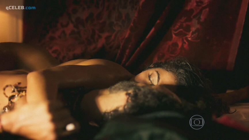 2. Carol Castro nude – Velho Chico s01e01 (2016)