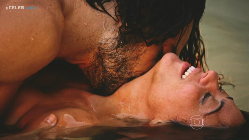 3. Carol Castro nude – Velho Chico s01e01 (2016)