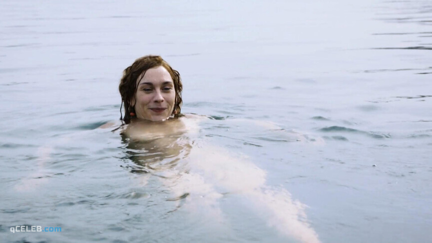 2. Christiane Paul nude, Maria Ehrich nude – Hotel Adlon (2012)