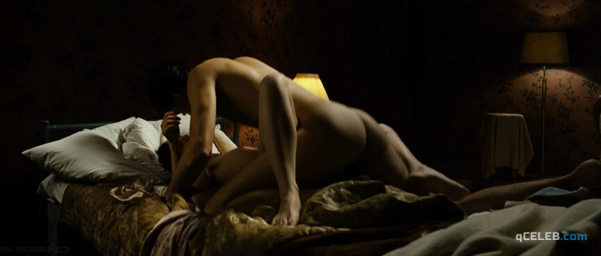 1. Katharina Schuttler nude – Simon & the Oaks (2011)