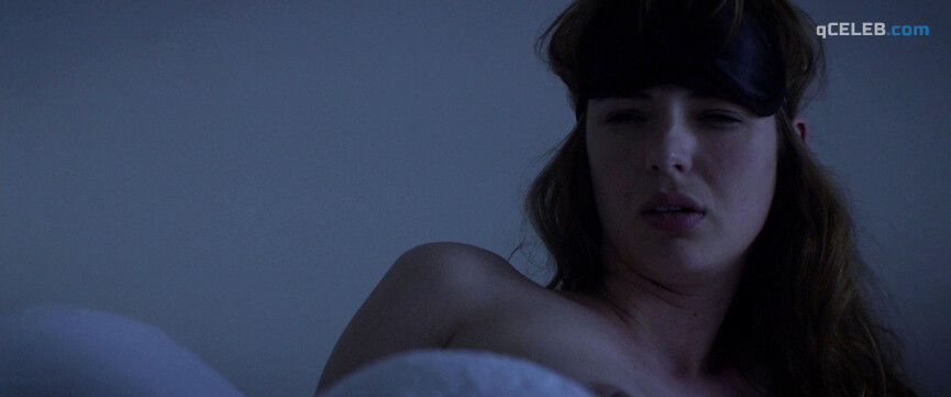 2. Louise Bourgoin nude – Mojave (2015)