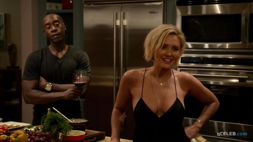 3. Nicky Whelan nude – House of Lies s05e01 (2016)