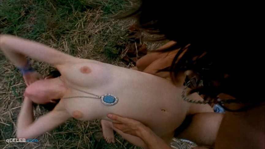1. Maureen Allisse nude, Leslie Orr nude – The Manson Family (2003)