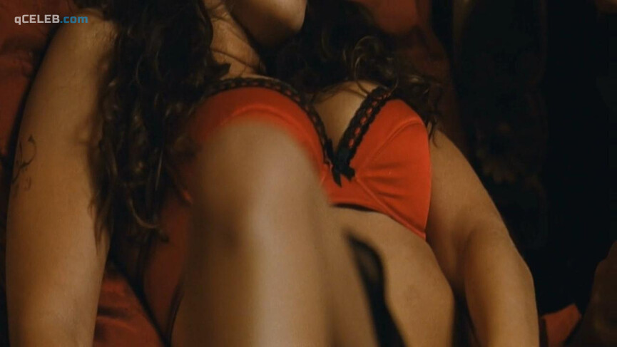 3. Elisa Tovati nude – 99 Francs (2007)