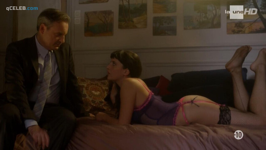 1. Louise Desmullier nude – Cain s04e06 (2012)