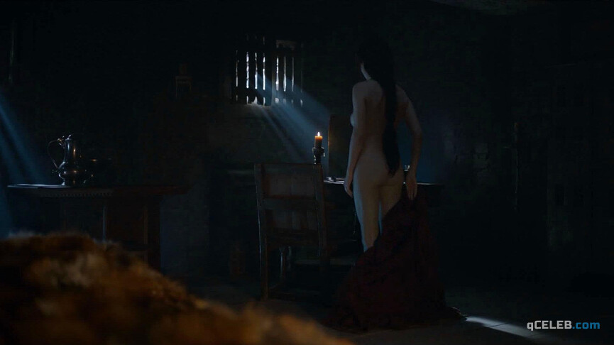 2. Carice Van Houten nude – Game of Thrones s06e01 (2016)