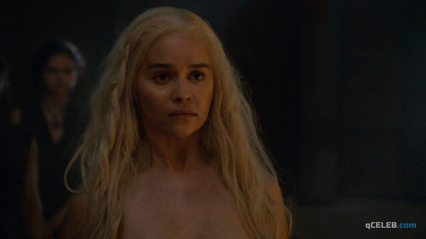 2. Emilia Clarke sexy – Game of Thrones s06e03 (2016)