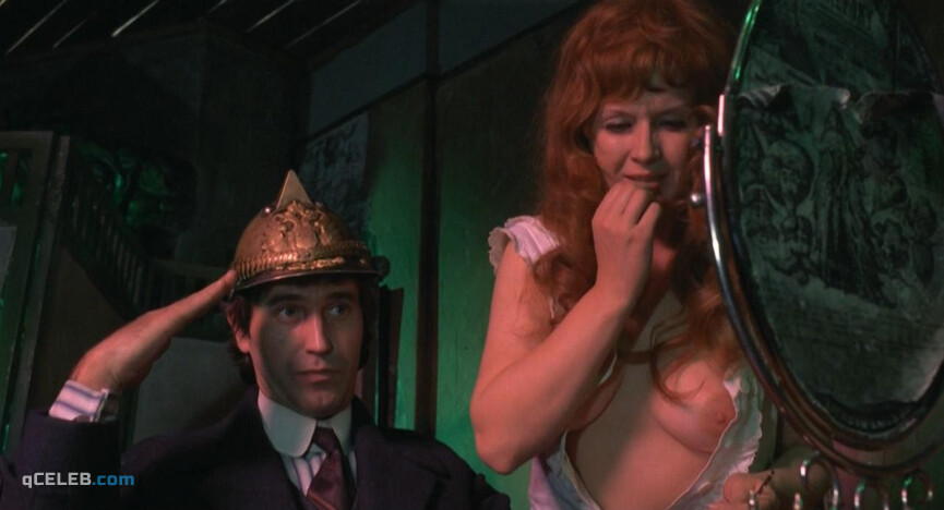 3. Halina Kowalska nude, Bozena Adamek nude – The Hourglass Sanatorium (1973)