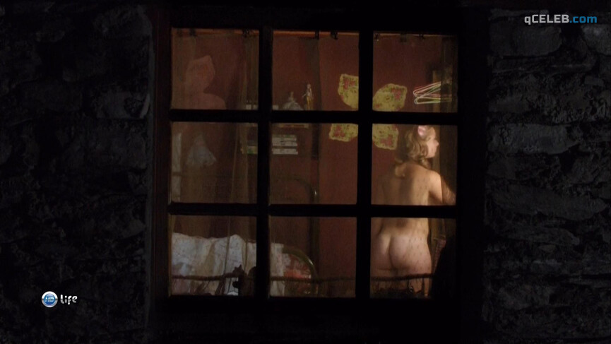3. Camille Fancea nude – Beauregard (2009)
