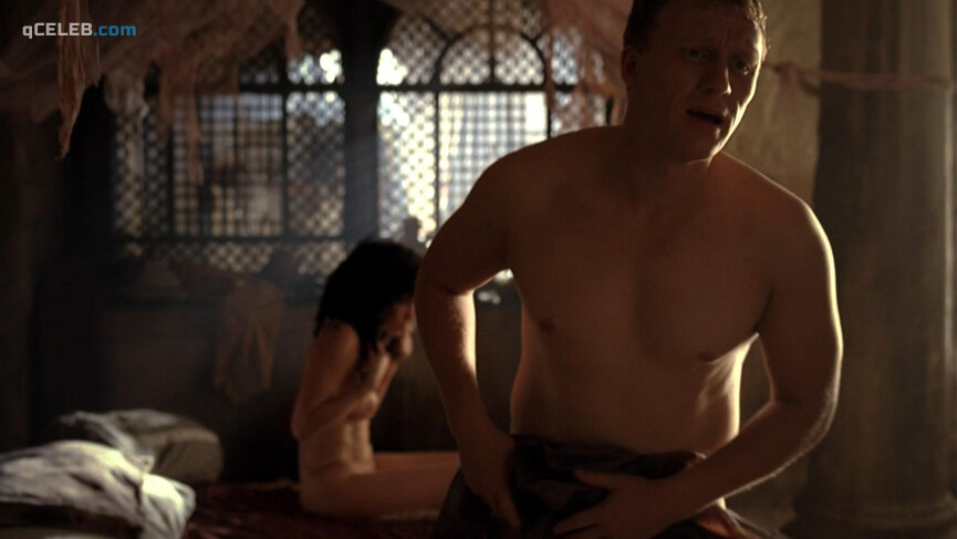 2. Noa Bodner nude – Rome s02e09 (2007)